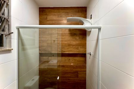 Banheiro social de apartamento à venda com 1 quarto, 29m² em Flamengo, Rio de Janeiro