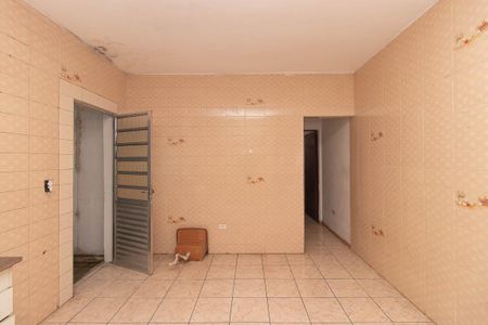 Cozinha de casa para alugar com 1 quarto, 81m² em Furnas, São Paulo