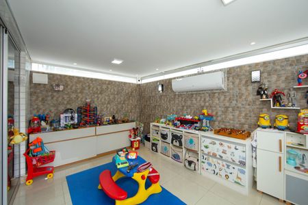 Apartamento à venda com 143m², 3 quartos e 2 vagasVARANDA