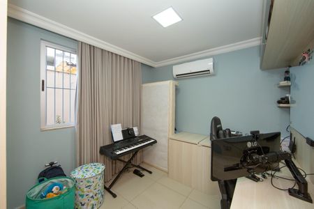 Apartamento à venda com 143m², 3 quartos e 2 vagasQUARTO3