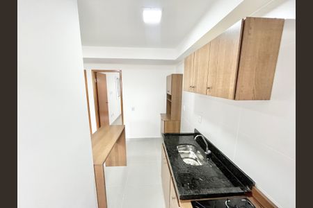 Sala/Cozinha de apartamento para alugar com 1 quarto, 30m² em Vila Mazzei, São Paulo