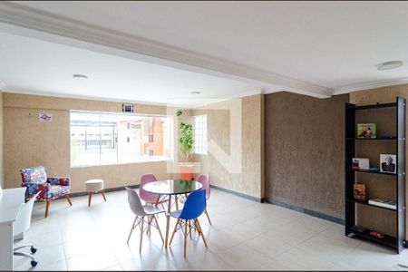 Apartamento para alugar com 34m², 1 quarto e 1 vaga Apartamento para alugar com 34m², 1 quarto e 1 vagaÁrea comum - Salão de festas