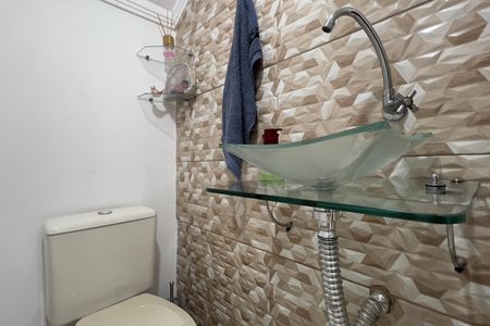 Casa para alugar com 65m², 2 quartos e 2 vagasLavabo