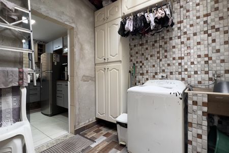 Casa para alugar com 65m², 2 quartos e 2 vagasCozinha e Área de Serviço