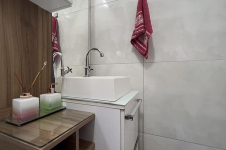 Casa para alugar com 65m², 2 quartos e 2 vagasBanheiro