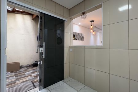 Casa para alugar com 65m², 2 quartos e 2 vagasCozinha e Área de Serviço