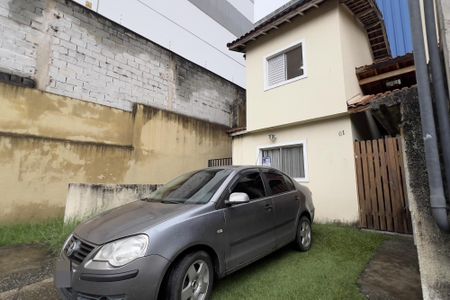 Casa para alugar com 65m², 2 quartos e 2 vagasGaragem