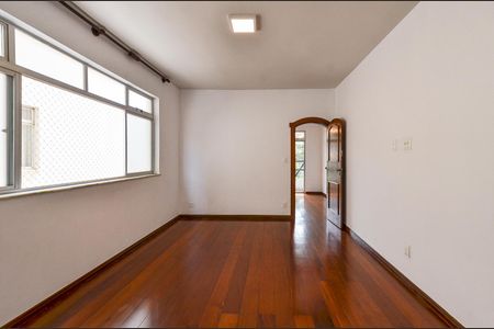 Sala de TV de apartamento para alugar com 4 quartos, 160m² em Santa Tereza, Belo Horizonte