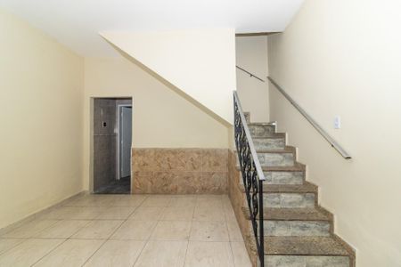 Sala de casa para alugar com 2 quartos, 89m² em Realengo, Rio de Janeiro