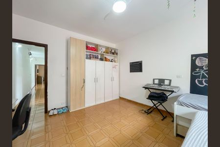 Casa à venda com 240m², 3 quartos e 2 vagasQuarto 2