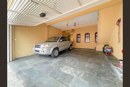 Casa à venda com 240m², 3 quartos e 2 vagasGaragem