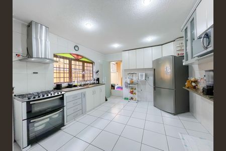 Casa à venda com 240m², 3 quartos e 2 vagasCopa e Cozinha