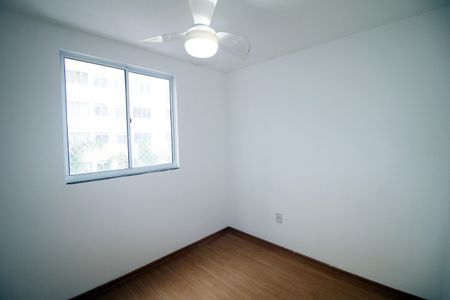 Quarto 2 de apartamento para alugar com 2 quartos, 50m² em Colégio, Rio de Janeiro