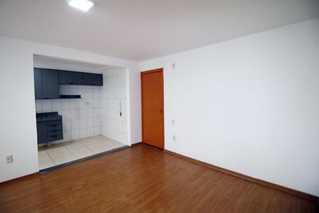 Sala de apartamento para alugar com 2 quartos, 50m² em Colégio, Rio de Janeiro
