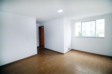 Sala de apartamento para alugar com 2 quartos, 50m² em Colégio, Rio de Janeiro