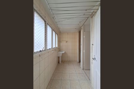 Apartamento para alugar com 120m², 3 quartos e 1 vagaÁrea de Serviço
