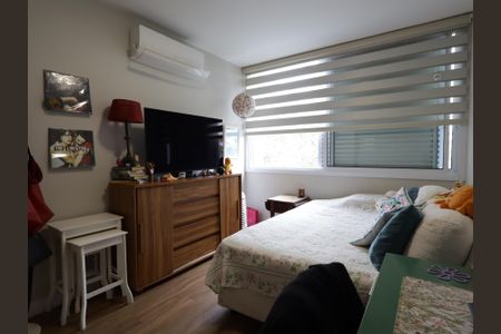 Apartamento à venda com 140m², 3 quartos e 2 vagasSuíte 3