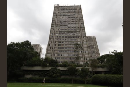 Apartamento à venda com 140m², 3 quartos e 2 vagasFachada