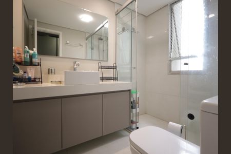 Apartamento à venda com 140m², 3 quartos e 2 vagasBanheiro da Suíte 1