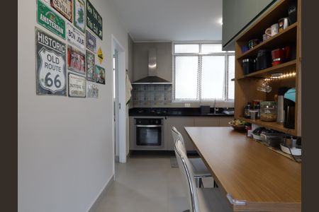 Apartamento à venda com 140m², 3 quartos e 2 vagasCozinha