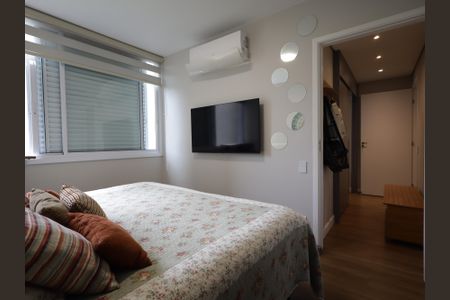 Apartamento à venda com 140m², 3 quartos e 2 vagasSuíte 1
