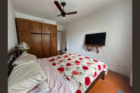Quarto de apartamento para alugar com 3 quartos, 104m² em Vila Alzira, Guarujá