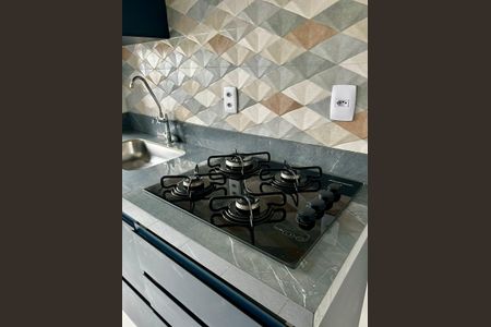 Cozinha de apartamento para alugar com 2 quartos, 46m² em Setor Faicalville, Goiânia