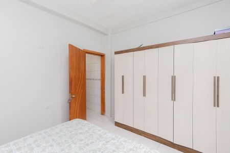 Quarto de casa à venda com 3 quartos, 450m² em Vila Nilo, São Paulo