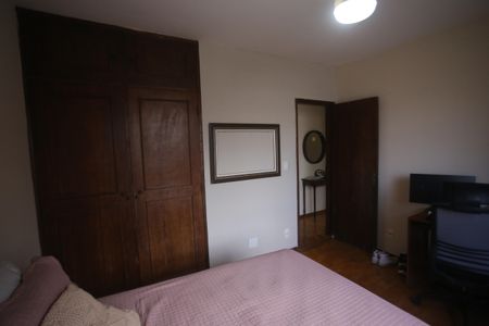 Casa à venda com 360m², 4 quartos e 2 vagasQuarto 2