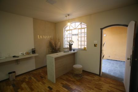 Casa à venda com 360m², 4 quartos e 2 vagasSala