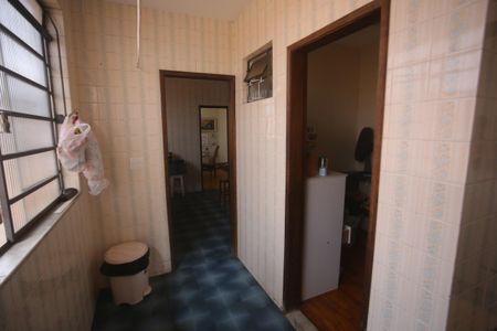 Casa à venda com 360m², 4 quartos e 2 vagasArea de serviço 