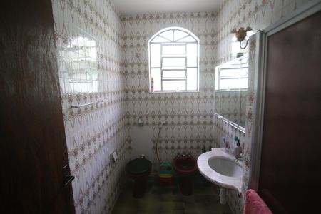 Casa à venda com 360m², 4 quartos e 2 vagasBanheiro