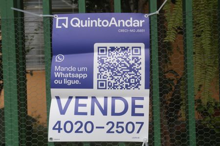 Casa à venda com 360m², 4 quartos e 2 vagasPlaca