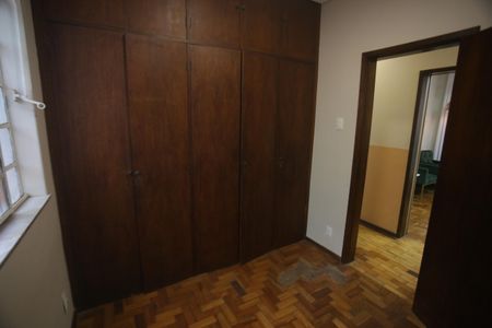 Casa à venda com 360m², 4 quartos e 2 vagasQuarto