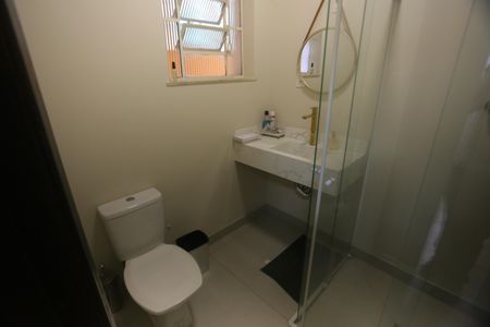 Casa à venda com 360m², 4 quartos e 2 vagasSuite