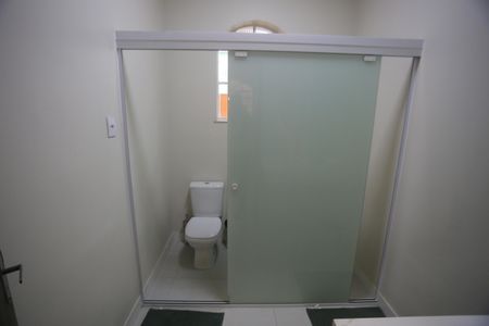 Casa à venda com 360m², 4 quartos e 2 vagasBanheiro