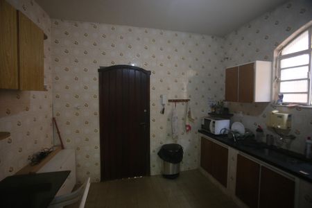 Casa à venda com 360m², 4 quartos e 2 vagasCozinha