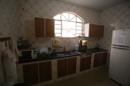 Casa à venda com 360m², 4 quartos e 2 vagasCozinha