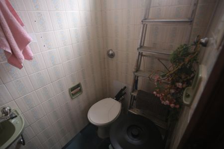 Casa à venda com 360m², 4 quartos e 2 vagasArea de serviço 