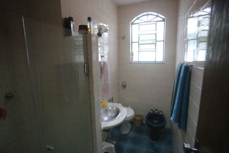 Casa à venda com 360m², 4 quartos e 2 vagasBanheiro