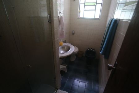 Casa à venda com 360m², 4 quartos e 2 vagasBanheiro
