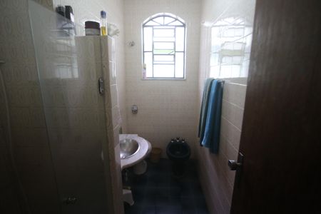 Casa à venda com 360m², 4 quartos e 2 vagasBanheiro