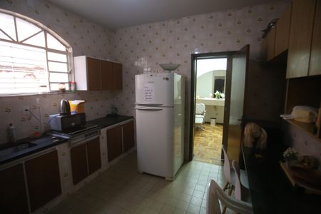 Casa à venda com 360m², 4 quartos e 2 vagasCozinha