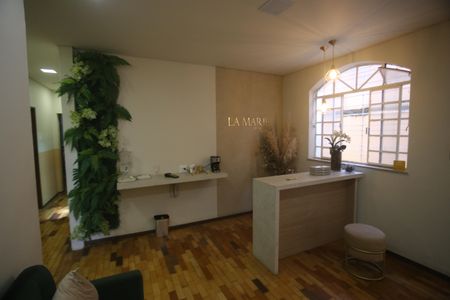 Casa à venda com 360m², 4 quartos e 2 vagasSala