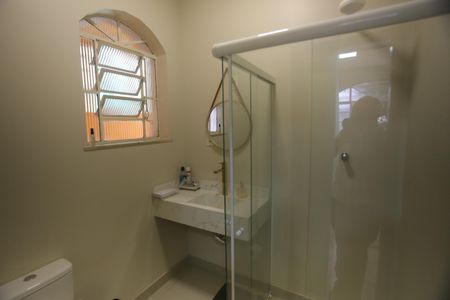 Casa à venda com 360m², 4 quartos e 2 vagasSuite