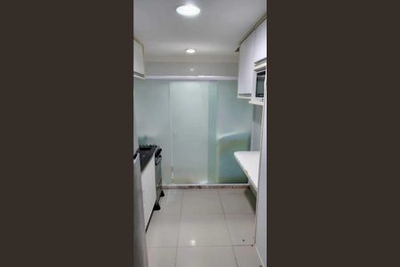 Cozinha de apartamento para alugar com 2 quartos, 60m² em Canabrava, Salvador