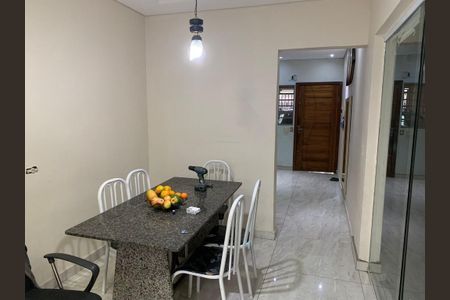Casa à venda com 4 quartos, 214m² em Parque Residencial Jundiaí, Jundiaí