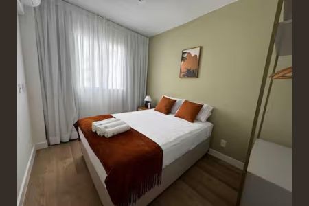 Quarto de apartamento à venda com 2 quartos, 45m² em Santo Cristo, Rio de Janeiro