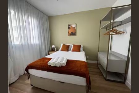 Quarto de apartamento à venda com 2 quartos, 45m² em Santo Cristo, Rio de Janeiro