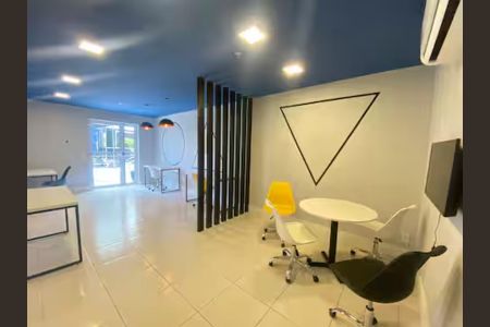 Apartamento à venda com 45m², 2 quartos e sem vagaÁrea externa